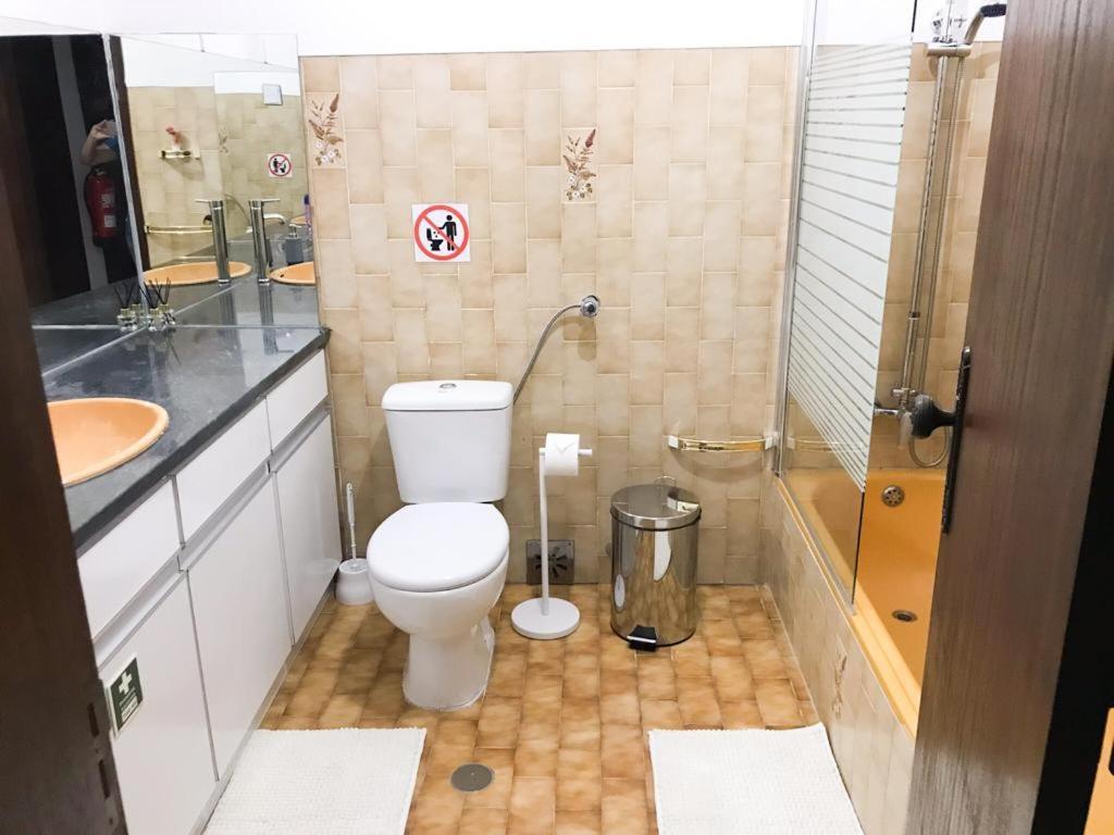 Menin Rooms 2 คาสเตโลแบรนโค ภายนอก รูปภาพ